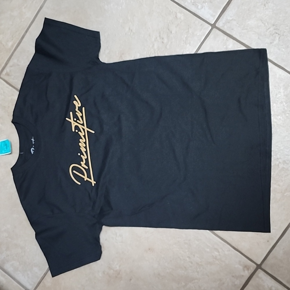 New Black "PrimeTime" tee med